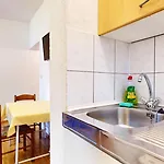 Apartamento By The Beach *